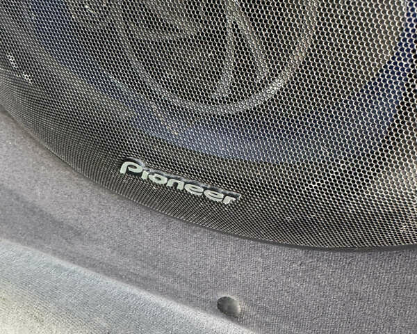 Белый Мерседес Вито, объемом двигателя 2.15 л и пробегом 301 тыс. км за 7300 $, фото 26 на Automoto.ua