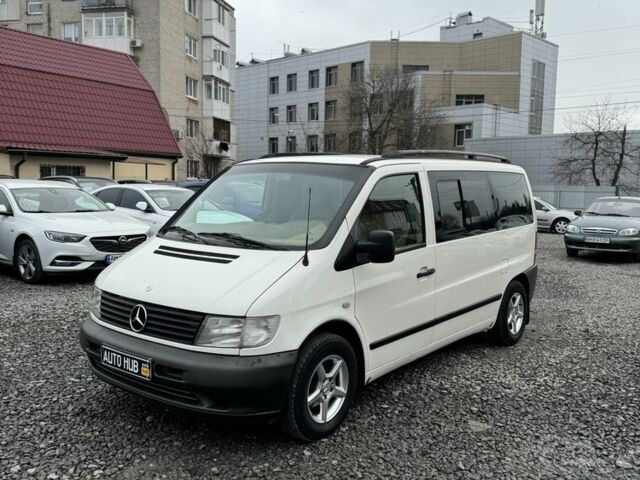 Белый Мерседес Вито, объемом двигателя 2.2 л и пробегом 375 тыс. км за 6000 $, фото 3 на Automoto.ua