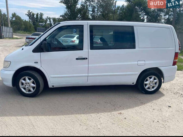 Белый Мерседес Вито, объемом двигателя 2.15 л и пробегом 329 тыс. км за 4300 $, фото 4 на Automoto.ua