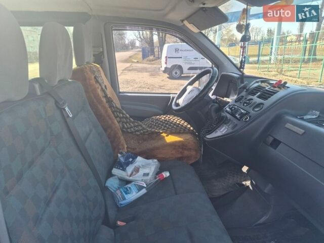 Білий Мерседес Віто, об'ємом двигуна 2.2 л та пробігом 315 тис. км за 6000 $, фото 44 на Automoto.ua