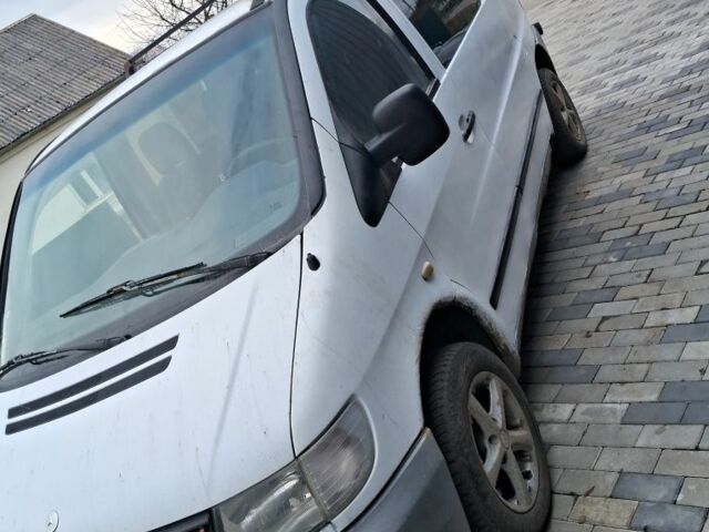 Білий Мерседес Віто, об'ємом двигуна 2.1 л та пробігом 327 тис. км за 2500 $, фото 1 на Automoto.ua