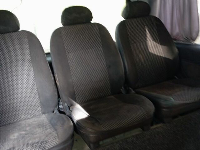 Белый Мерседес Вито, объемом двигателя 2 л и пробегом 400 тыс. км за 2638 $, фото 8 на Automoto.ua