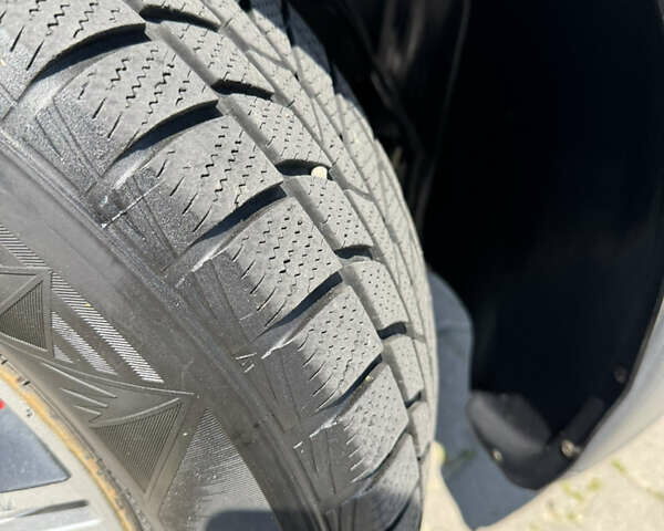 Белый Мерседес Вито, объемом двигателя 2.15 л и пробегом 301 тыс. км за 7300 $, фото 25 на Automoto.ua