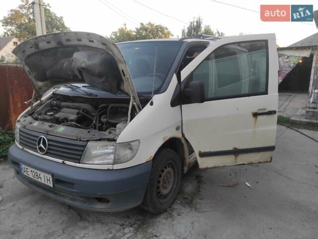 Белый Мерседес Вито, объемом двигателя 2.15 л и пробегом 315 тыс. км за 3800 $, фото 10 на Automoto.ua