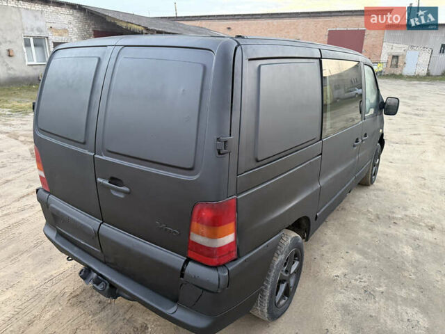 Белый Мерседес Вито, объемом двигателя 2.15 л и пробегом 350 тыс. км за 1999 $, фото 21 на Automoto.ua