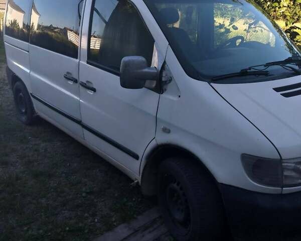 Белый Мерседес Вито, объемом двигателя 2.15 л и пробегом 400 тыс. км за 3200 $, фото 7 на Automoto.ua