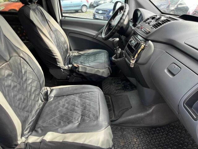 Белый Мерседес Вито, объемом двигателя 2.2 л и пробегом 482 тыс. км за 4590 $, фото 21 на Automoto.ua