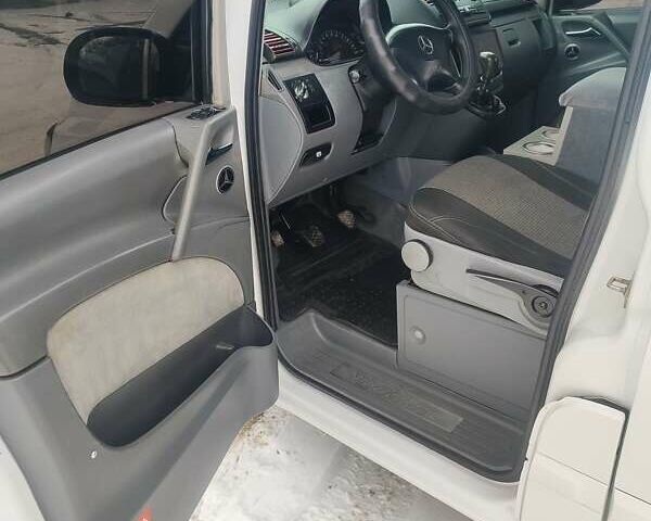 Білий Мерседес Віто, об'ємом двигуна 2.1 л та пробігом 290 тис. км за 7200 $, фото 14 на Automoto.ua