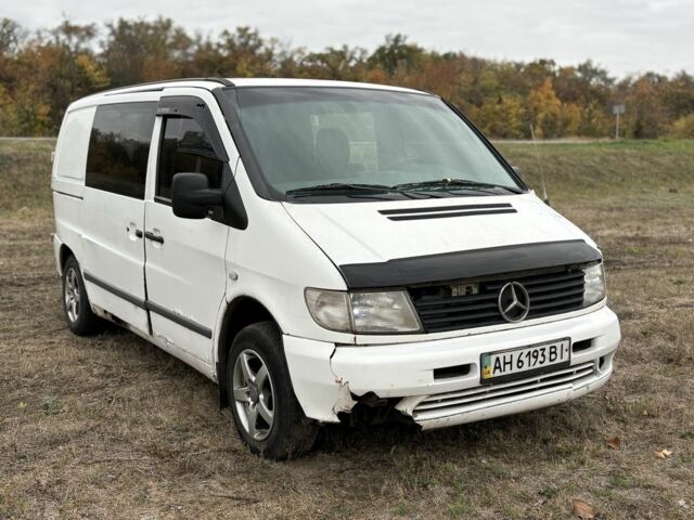 Белый Мерседес Вито, объемом двигателя 2.2 л и пробегом 450 тыс. км за 2200 $, фото 1 на Automoto.ua