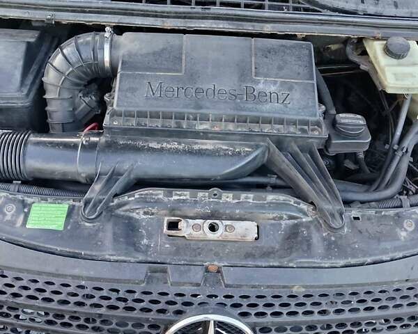 Білий Мерседес Віто, об'ємом двигуна 2.15 л та пробігом 408 тис. км за 6500 $, фото 15 на Automoto.ua