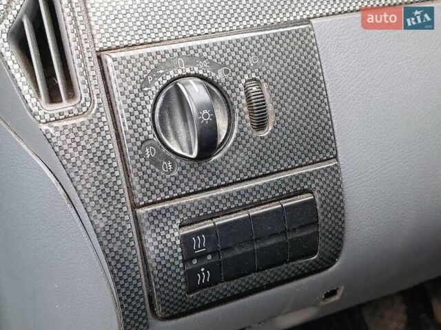 Белый Мерседес Вито, объемом двигателя 2.2 л и пробегом 251 тыс. км за 6390 $, фото 15 на Automoto.ua