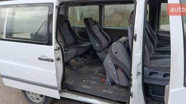 Білий Мерседес Віто, об'ємом двигуна 2.15 л та пробігом 280 тис. км за 5750 $, фото 27 на Automoto.ua