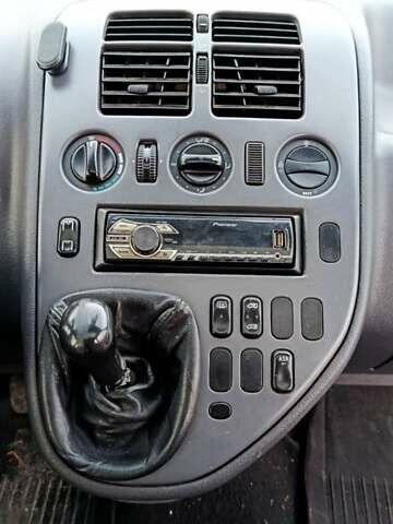 Білий Мерседес Віто, об'ємом двигуна 2.15 л та пробігом 280 тис. км за 5750 $, фото 13 на Automoto.ua