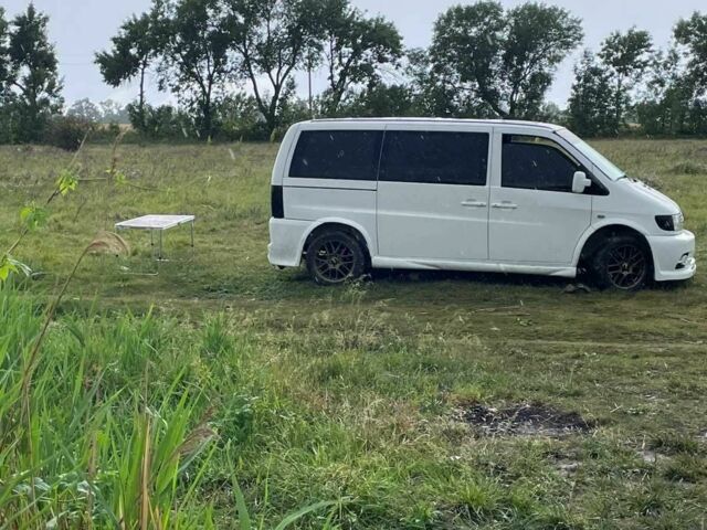 Белый Мерседес Вито, объемом двигателя 2.1 л и пробегом 265 тыс. км за 6400 $, фото 7 на Automoto.ua