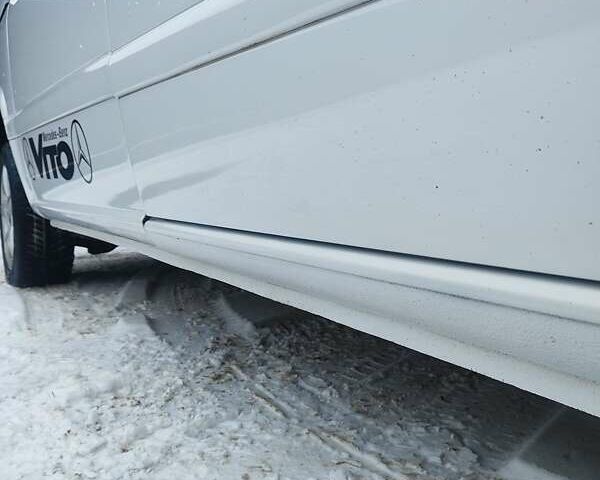 Білий Мерседес Віто, об'ємом двигуна 2.1 л та пробігом 290 тис. км за 7200 $, фото 7 на Automoto.ua