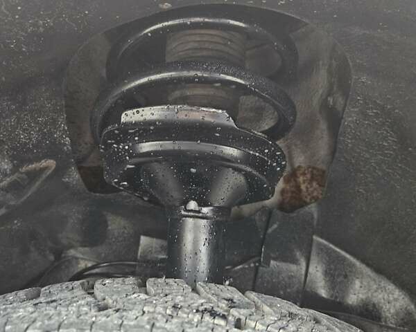 Білий Мерседес Віто, об'ємом двигуна 2.15 л та пробігом 450 тис. км за 5500 $, фото 9 на Automoto.ua