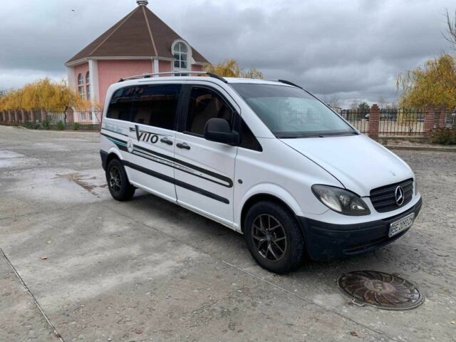 Белый Мерседес Вито, объемом двигателя 2.2 л и пробегом 399 тыс. км за 6200 $, фото 5 на Automoto.ua