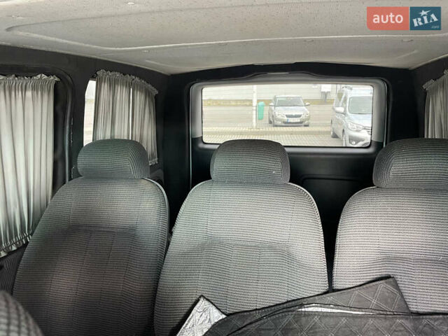 Белый Мерседес Вито, объемом двигателя 2.15 л и пробегом 440 тыс. км за 7200 $, фото 10 на Automoto.ua