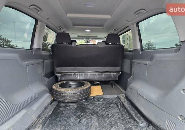 Білий Мерседес Віто, об'ємом двигуна 2.15 л та пробігом 309 тис. км за 7499 $, фото 18 на Automoto.ua