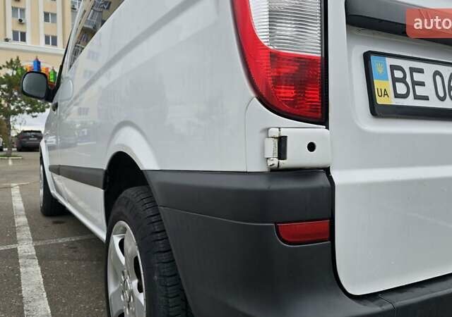 Білий Мерседес Віто, об'ємом двигуна 2.15 л та пробігом 309 тис. км за 7499 $, фото 9 на Automoto.ua