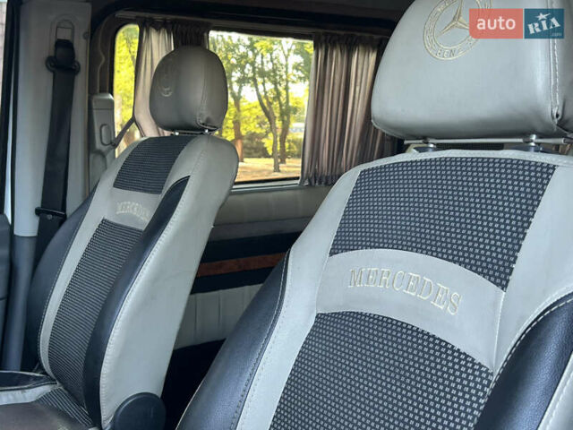 Белый Мерседес Вито, объемом двигателя 2.15 л и пробегом 372 тыс. км за 7999 $, фото 10 на Automoto.ua