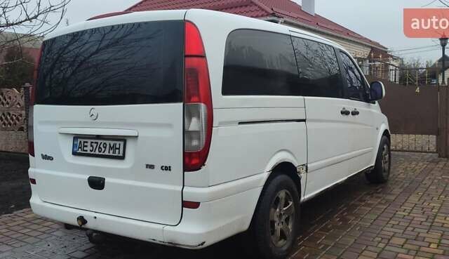Белый Мерседес Вито, объемом двигателя 2.2 л и пробегом 315 тыс. км за 6600 $, фото 6 на Automoto.ua