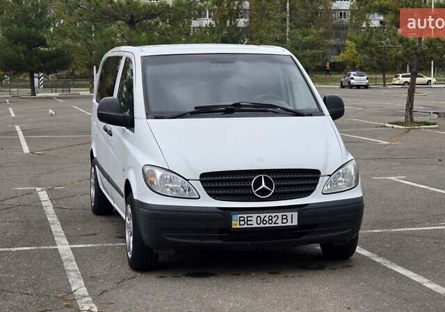 Білий Мерседес Віто, об'ємом двигуна 2.15 л та пробігом 309 тис. км за 7499 $, фото 2 на Automoto.ua