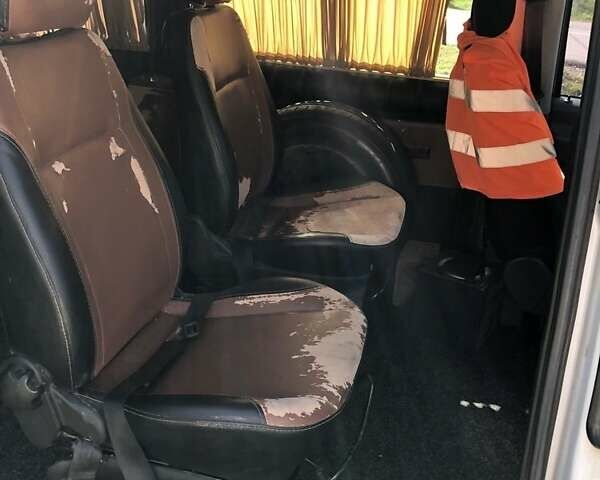 Білий Мерседес Віто, об'ємом двигуна 2.1 л та пробігом 790 тис. км за 5299 $, фото 6 на Automoto.ua
