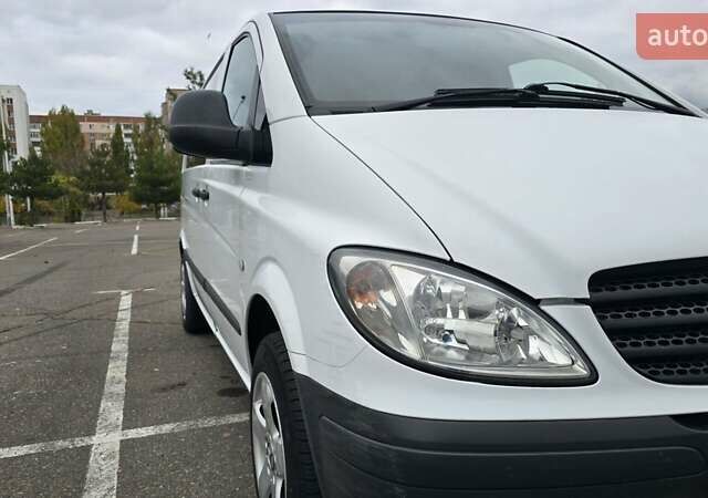 Білий Мерседес Віто, об'ємом двигуна 2.15 л та пробігом 309 тис. км за 7499 $, фото 10 на Automoto.ua