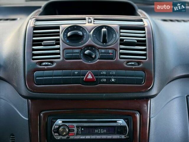 Белый Мерседес Вито, объемом двигателя 2.2 л и пробегом 232 тыс. км за 7500 $, фото 13 на Automoto.ua