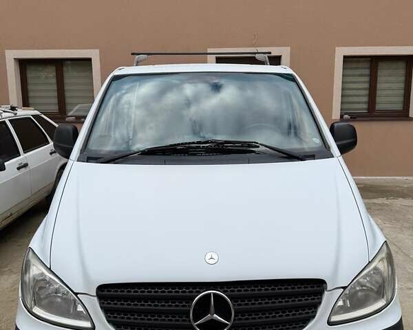 Белый Мерседес Вито, объемом двигателя 2.15 л и пробегом 260 тыс. км за 7000 $, фото 9 на Automoto.ua