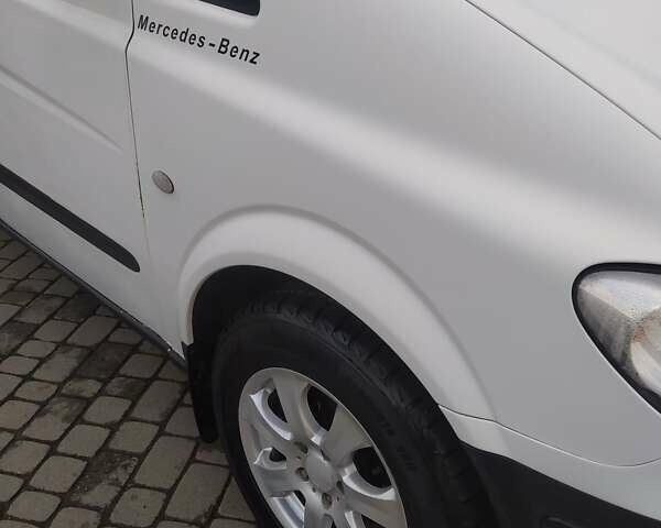 Белый Мерседес Вито, объемом двигателя 2.15 л и пробегом 360 тыс. км за 6500 $, фото 16 на Automoto.ua