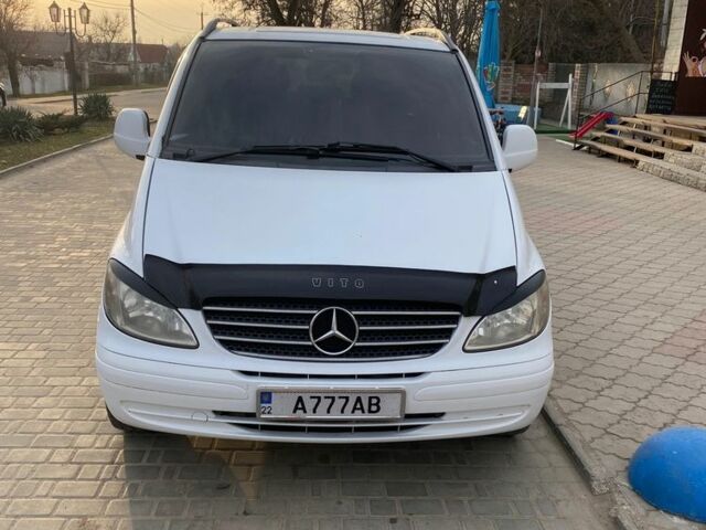 Белый Мерседес Вито, объемом двигателя 2.1 л и пробегом 300 тыс. км за 6999 $, фото 2 на Automoto.ua