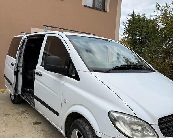Белый Мерседес Вито, объемом двигателя 2.15 л и пробегом 260 тыс. км за 7000 $, фото 4 на Automoto.ua