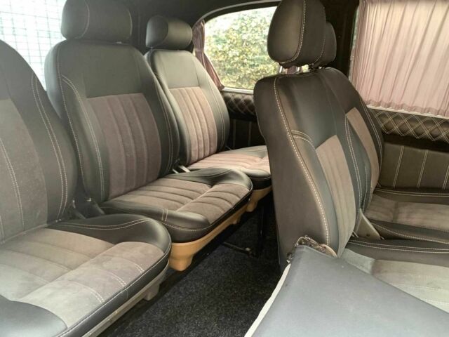 Белый Мерседес Вито, объемом двигателя 2.2 л и пробегом 399 тыс. км за 6200 $, фото 9 на Automoto.ua