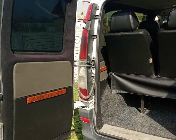 Мерседес Вито 2005 в Александрие на Automoto.ua Белый Мерседес Вито, объемом двигателя 2.15 л и пробегом 251 тыс. км за 6750 $, фото 10 на Automoto.ua