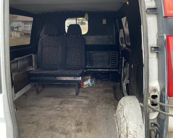 Білий Мерседес Віто, об'ємом двигуна 2.2 л та пробігом 460 тис. км за 7200 $, фото 10 на Automoto.ua