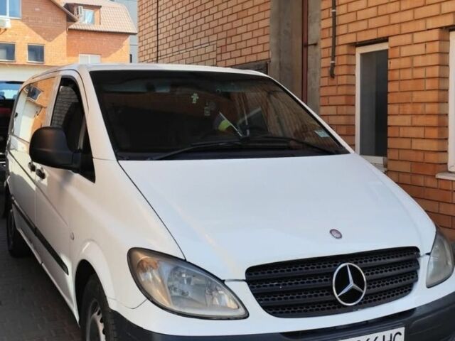 Белый Мерседес Вито, объемом двигателя 2.1 л и пробегом 500 тыс. км за 3499 $, фото 1 на Automoto.ua