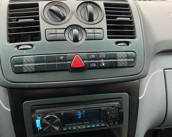 Білий Мерседес Віто, об'ємом двигуна 2.2 л та пробігом 435 тис. км за 6000 $, фото 7 на Automoto.ua