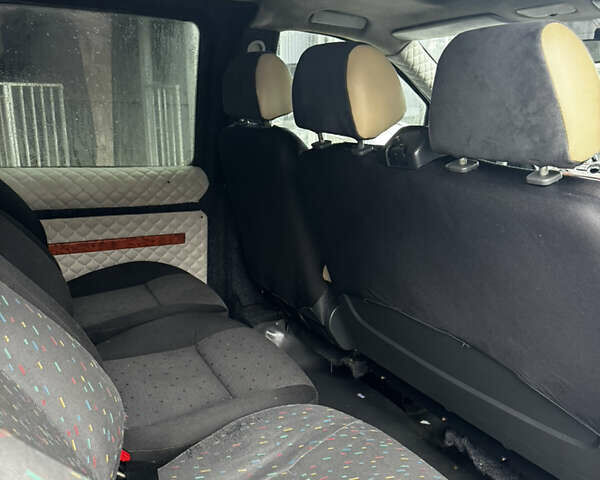 Белый Мерседес Вито, объемом двигателя 2.15 л и пробегом 785 тыс. км за 6600 $, фото 21 на Automoto.ua