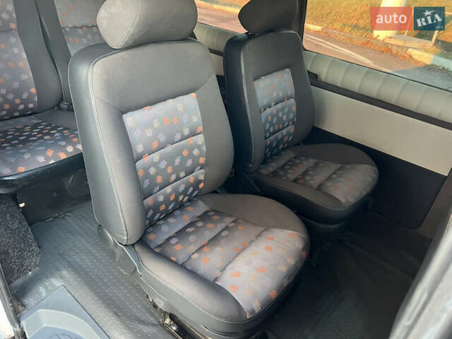 Белый Мерседес Вито, объемом двигателя 2.2 л и пробегом 416 тыс. км за 7450 $, фото 27 на Automoto.ua