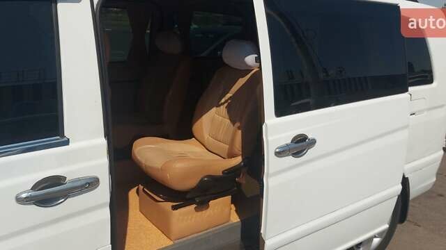 Мерседес Віто 2005 у Одесі на Automoto.ua Білий Мерседес Віто, об'ємом двигуна 2.2 л та пробігом 294 тис. км за 10800 $, фото 15 на Automoto.ua