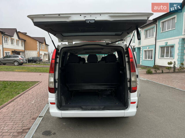 Білий Мерседес Віто, об'ємом двигуна 2.2 л та пробігом 288 тис. км за 7500 $, фото 44 на Automoto.ua