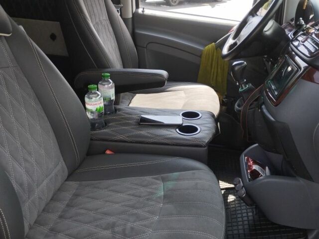 Белый Мерседес Вито, объемом двигателя 2.1 л и пробегом 580 тыс. км за 274 $, фото 4 на Automoto.ua