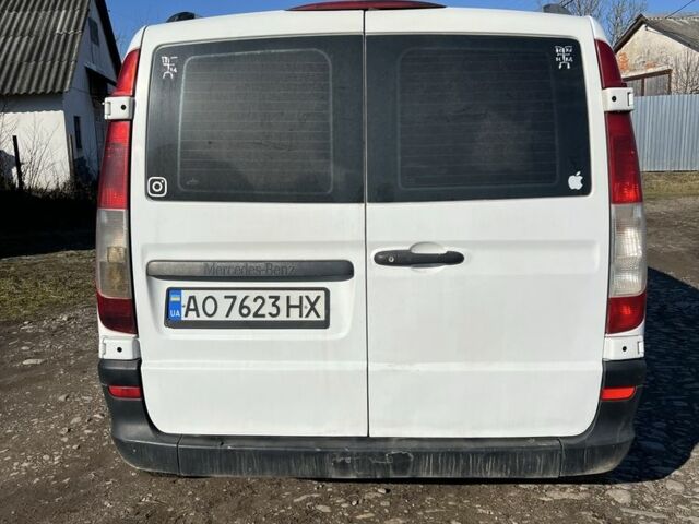 Белый Мерседес Вито, объемом двигателя 2.1 л и пробегом 342 тыс. км за 6200 $, фото 5 на Automoto.ua