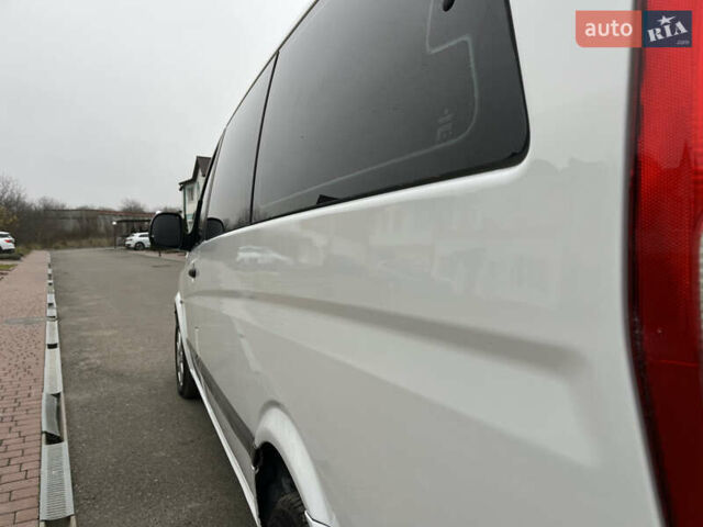 Білий Мерседес Віто, об'ємом двигуна 2.2 л та пробігом 288 тис. км за 7500 $, фото 23 на Automoto.ua