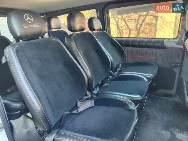 Белый Мерседес Вито, объемом двигателя 2.15 л и пробегом 387 тыс. км за 5800 $, фото 2 на Automoto.ua