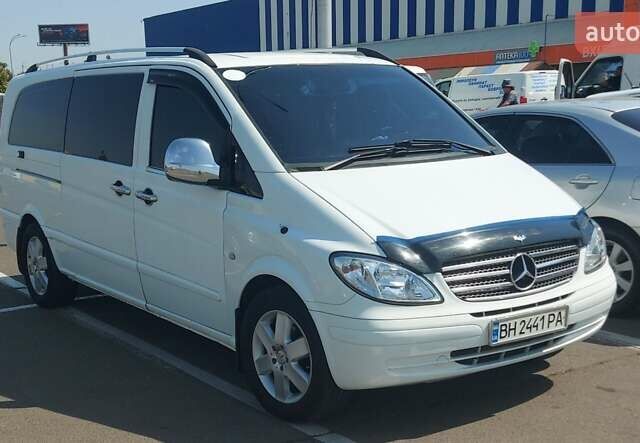 Мерседес Віто 2005 у Одесі на Automoto.ua Білий Мерседес Віто, об'ємом двигуна 2.2 л та пробігом 294 тис. км за 10800 $, фото 3 на Automoto.ua