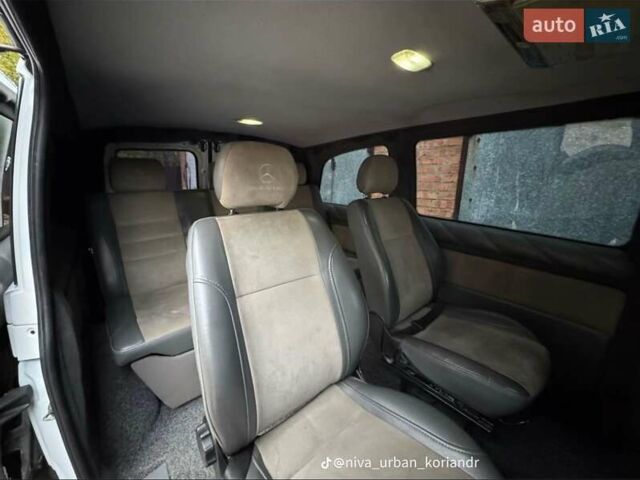 Мерседес Вито 2005 в Виннице на Automoto.ua Белый Мерседес Вито, объемом двигателя 2.15 л и пробегом 450 тыс. км за 8000 $, фото 4 на Automoto.ua