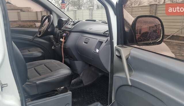 Білий Мерседес Віто, об'ємом двигуна 2.15 л та пробігом 350 тис. км за 6800 $, фото 8 на Automoto.ua